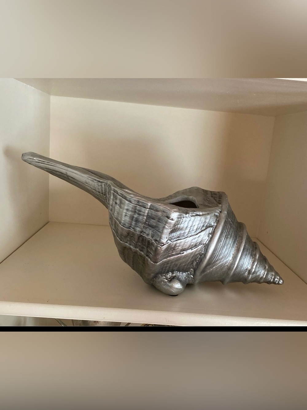 Gorgeous Perfect Condition Big Silver Seashell Display Statue